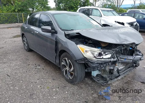 2016 Honda Accord Lx z USA, uszkodzony, nr VIN 1HGCR2F31GA091205